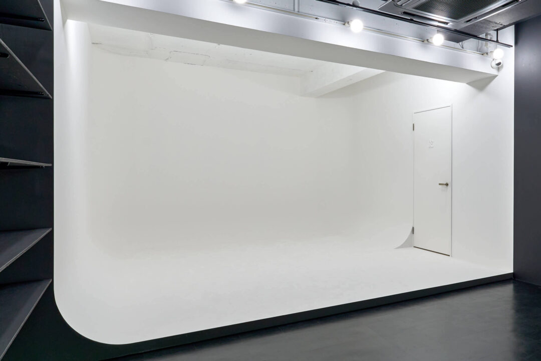 STUDIO 4696(シロクロ)青山店の写真4