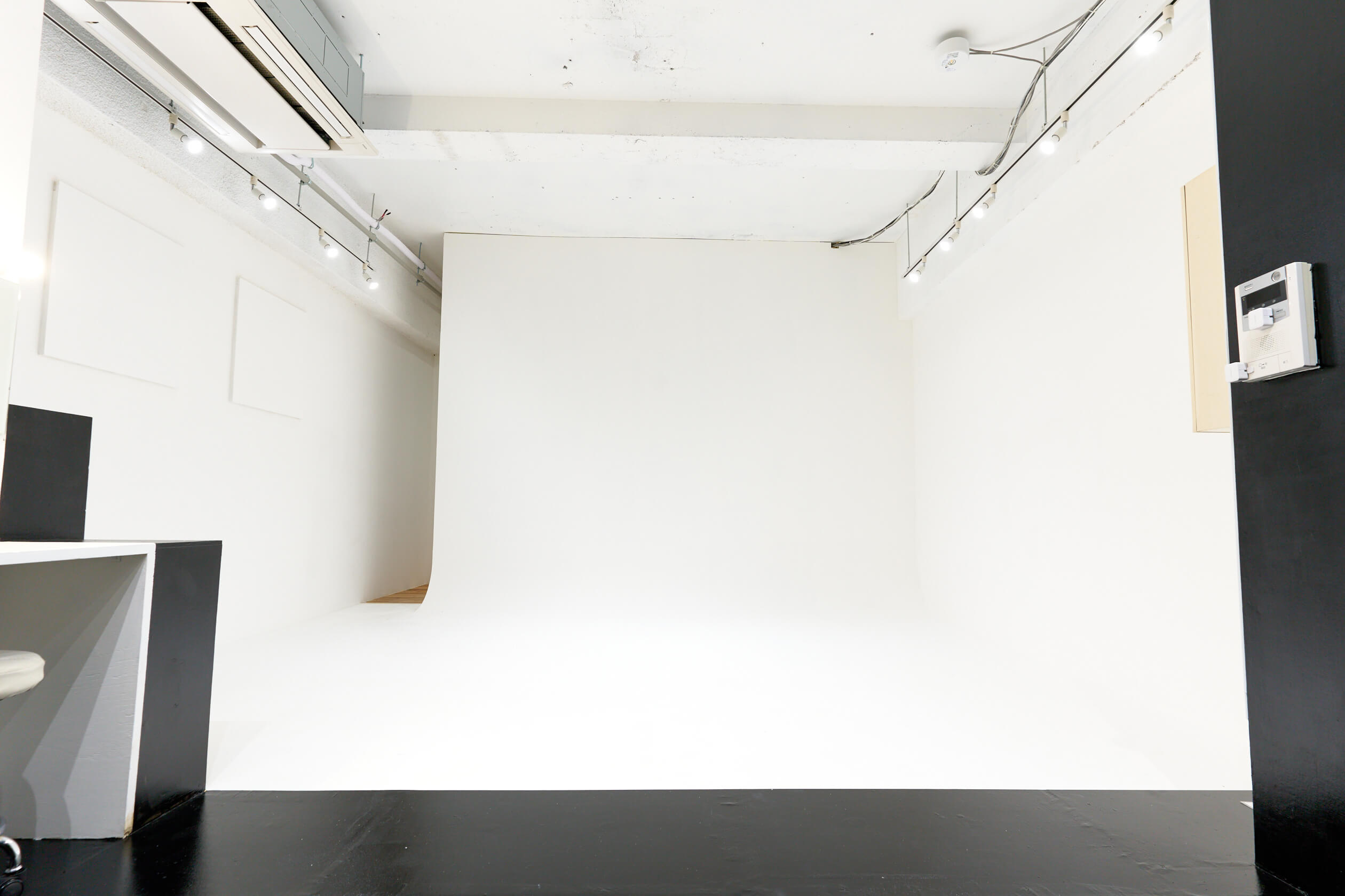 STUDIO 4696(シロクロ)川崎店の写真2